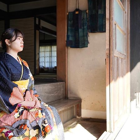 佐渡島に残る築130年の伝統的な古民家｜東夢 Villa Sado Екстериор снимка